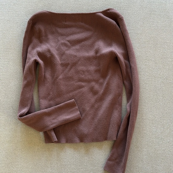Abercrombie & Fitch sweater - Picture 4 of 4